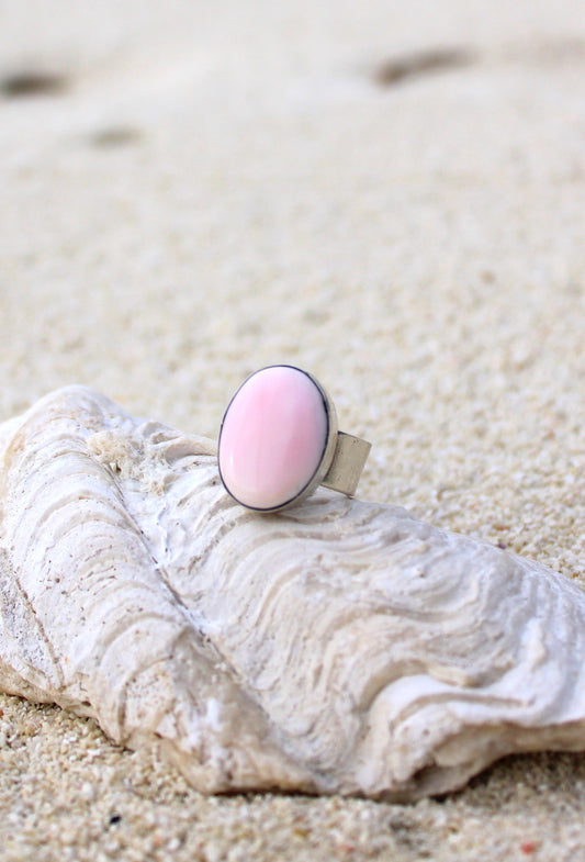 Vintage Conch Sea Shell Ring