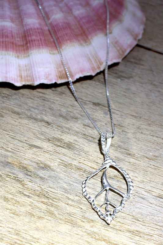 Maldives Open Sea Shell Necklace