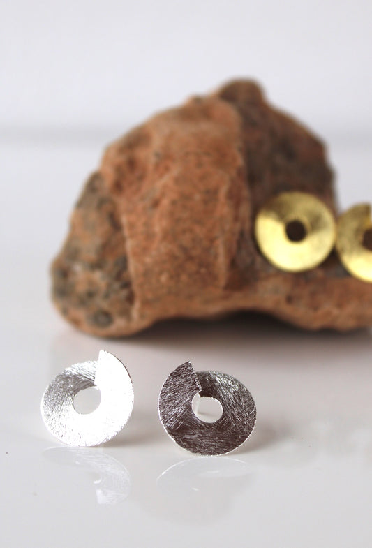 Caracola Abstract Spiral Stud Earrings