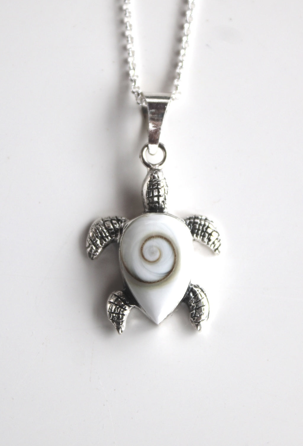 Ocean Voyager Turtle Sea Shell Necklace | Pendant