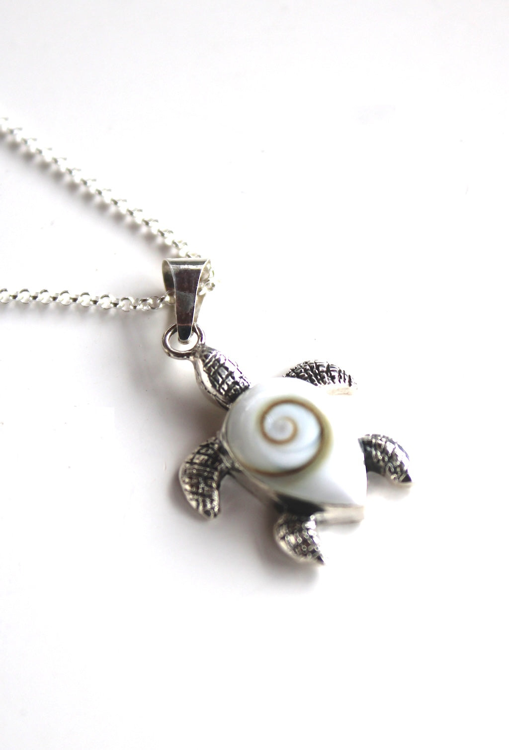 Ocean Voyager Turtle Sea Shell Necklace | Pendant
