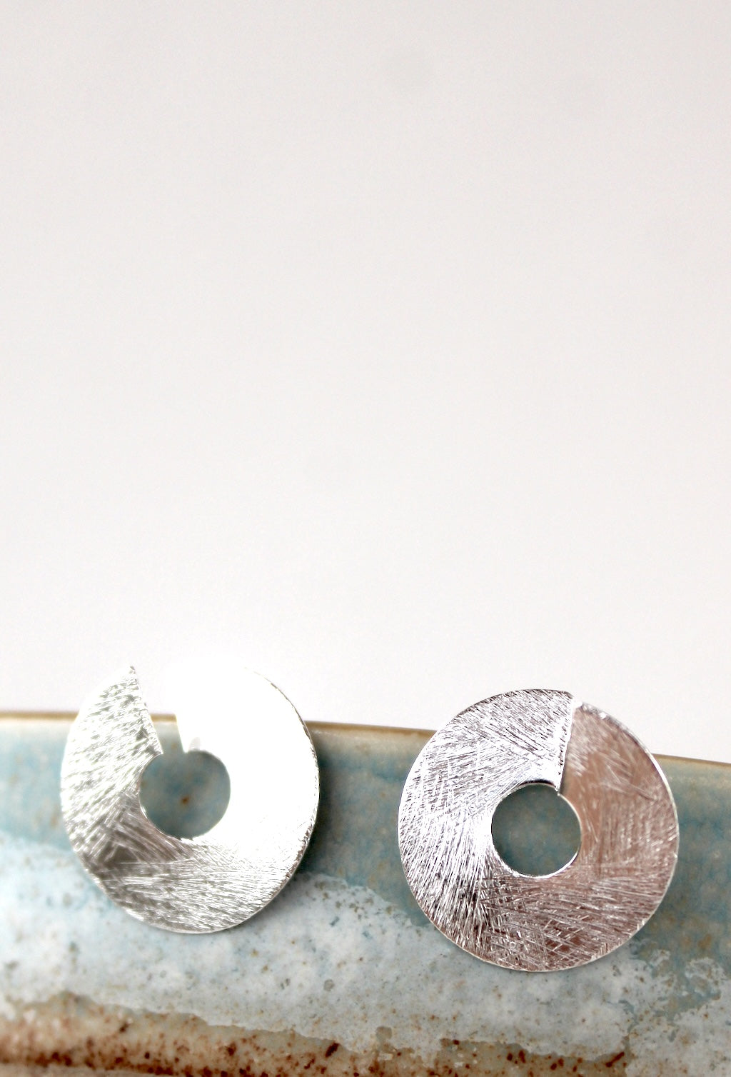 Caracola Abstract Spiral Stud Earrings