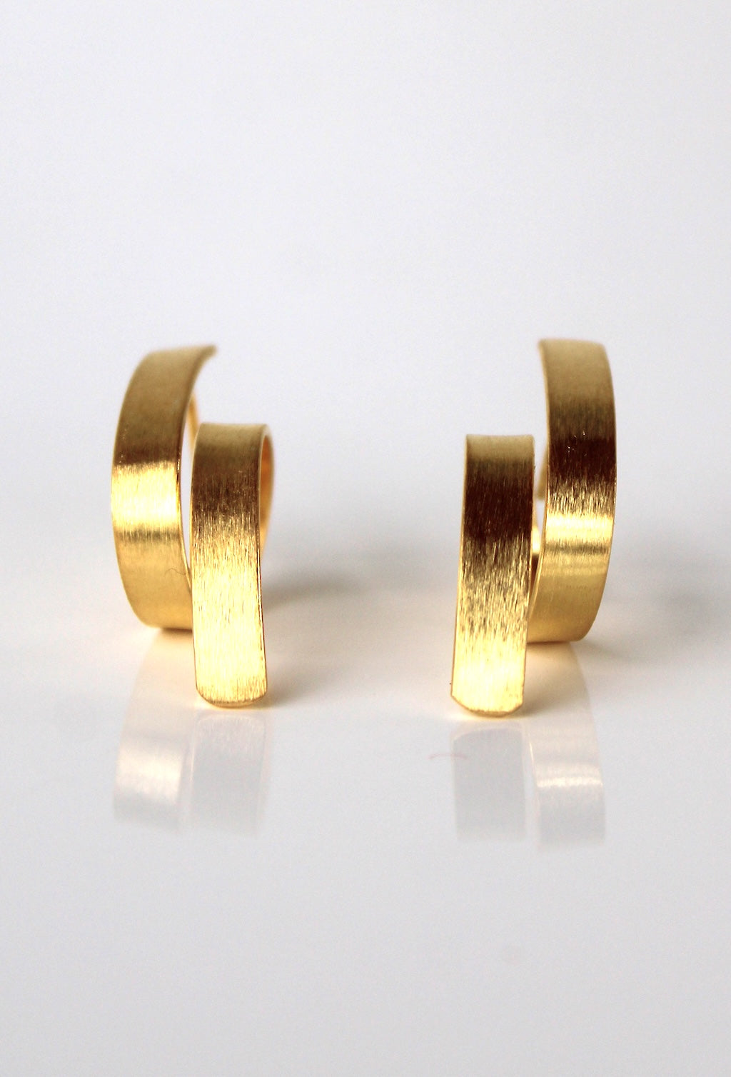 Caracola Large Spiral Stud Earrings - Gold