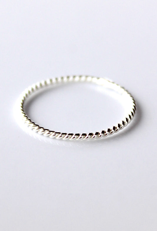 Fine Rope Twist Ring